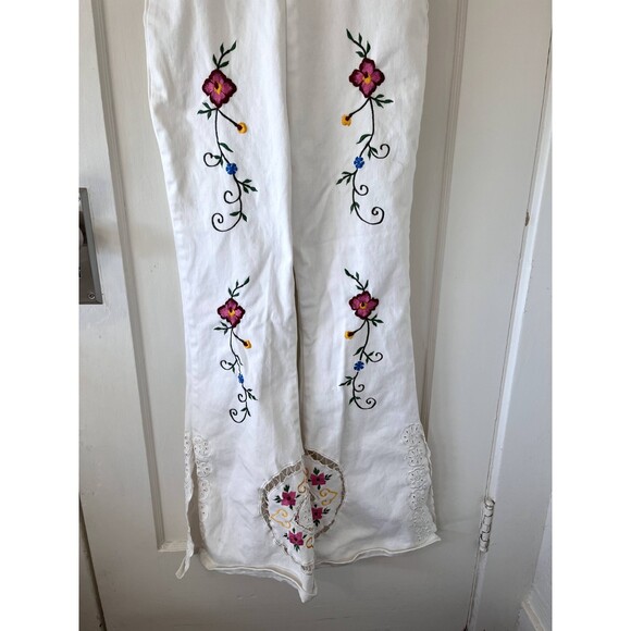 Fillyboo At the Heart Of It Embroidered Jumpsuit Overalls White Floral Size M - Picture 6 of 10